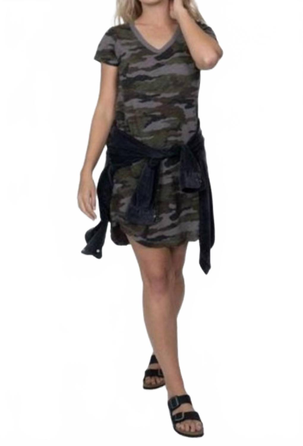 Камуфляжное платье-футболка в винтажном графите Dylan, Vintage Charcoal
Камуфляжное платье-футболка в винтажном графите Dylan, Vintage Charcoal