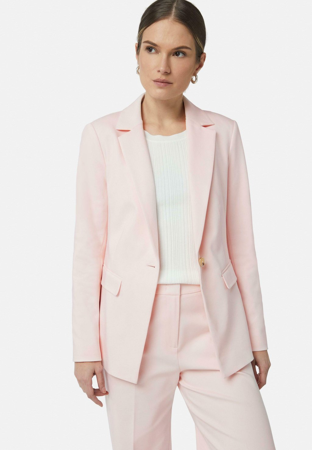 Блейзер MIT PATTENTASCHEN UND REVERSKRAGEN comma, светло-розовый
Блейзер MIT PATTENTASCHEN UND REVERSKRAGEN comma, светло-розовый