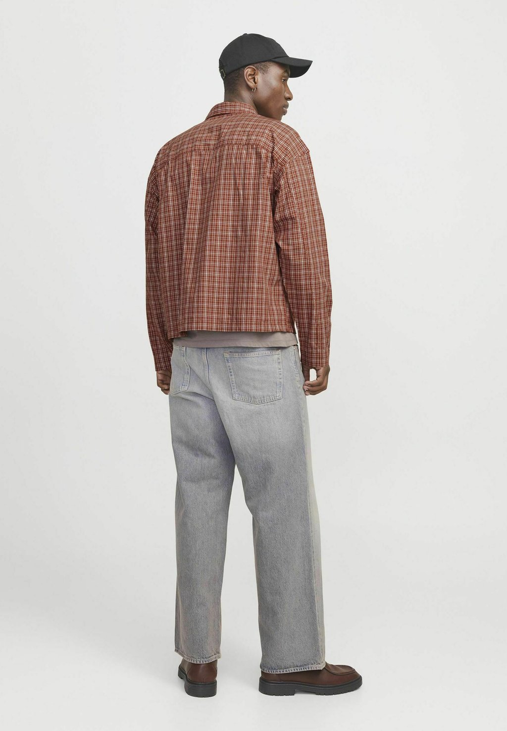 Рубашка WEIT GESCHNITTEN Jack & Jones, охра
Рубашка WEIT GESCHNITTEN Jack & Jones, охра