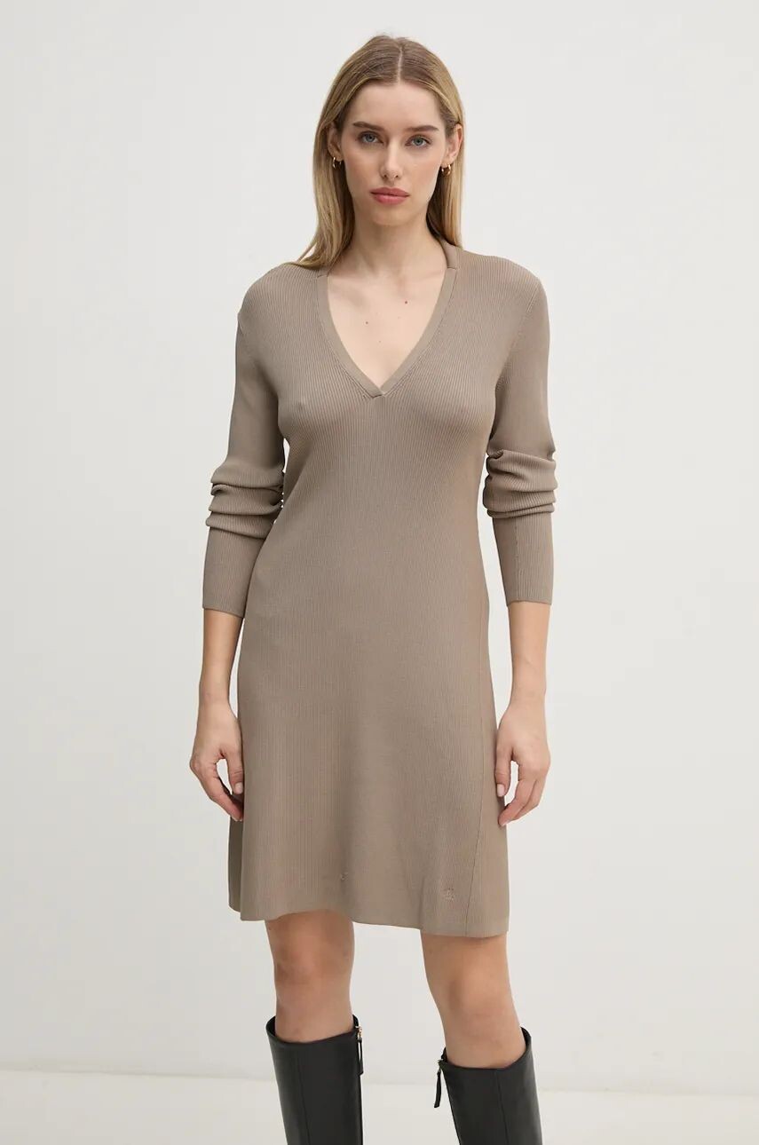 Платье Calvin Klein Jeans, зеленый
Платье Calvin Klein Jeans, зеленый