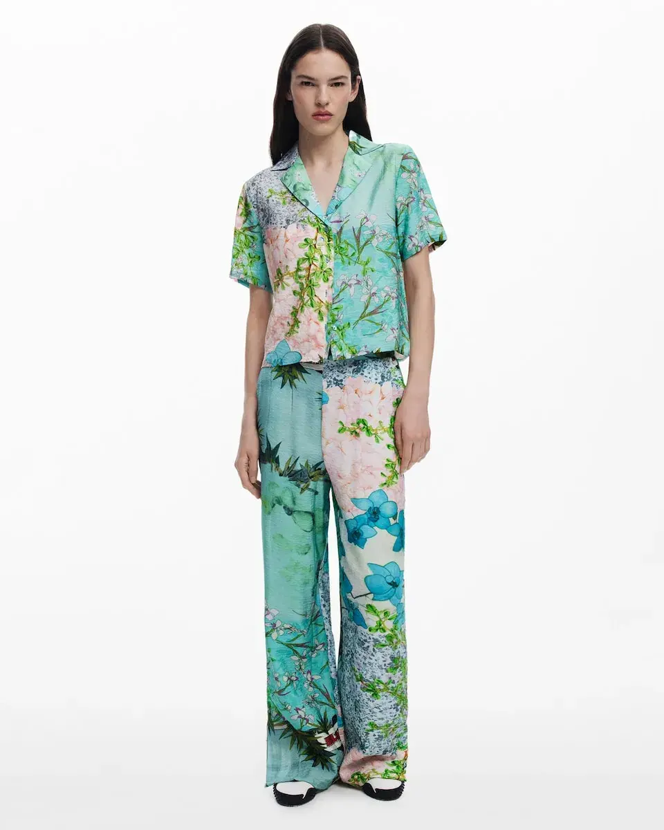 Женские прямые брюки с цветочным принтом и эластичным поясом Desigual, зеленый
Женские прямые брюки с цветочным принтом и эластичным поясом Desigual, зеленый