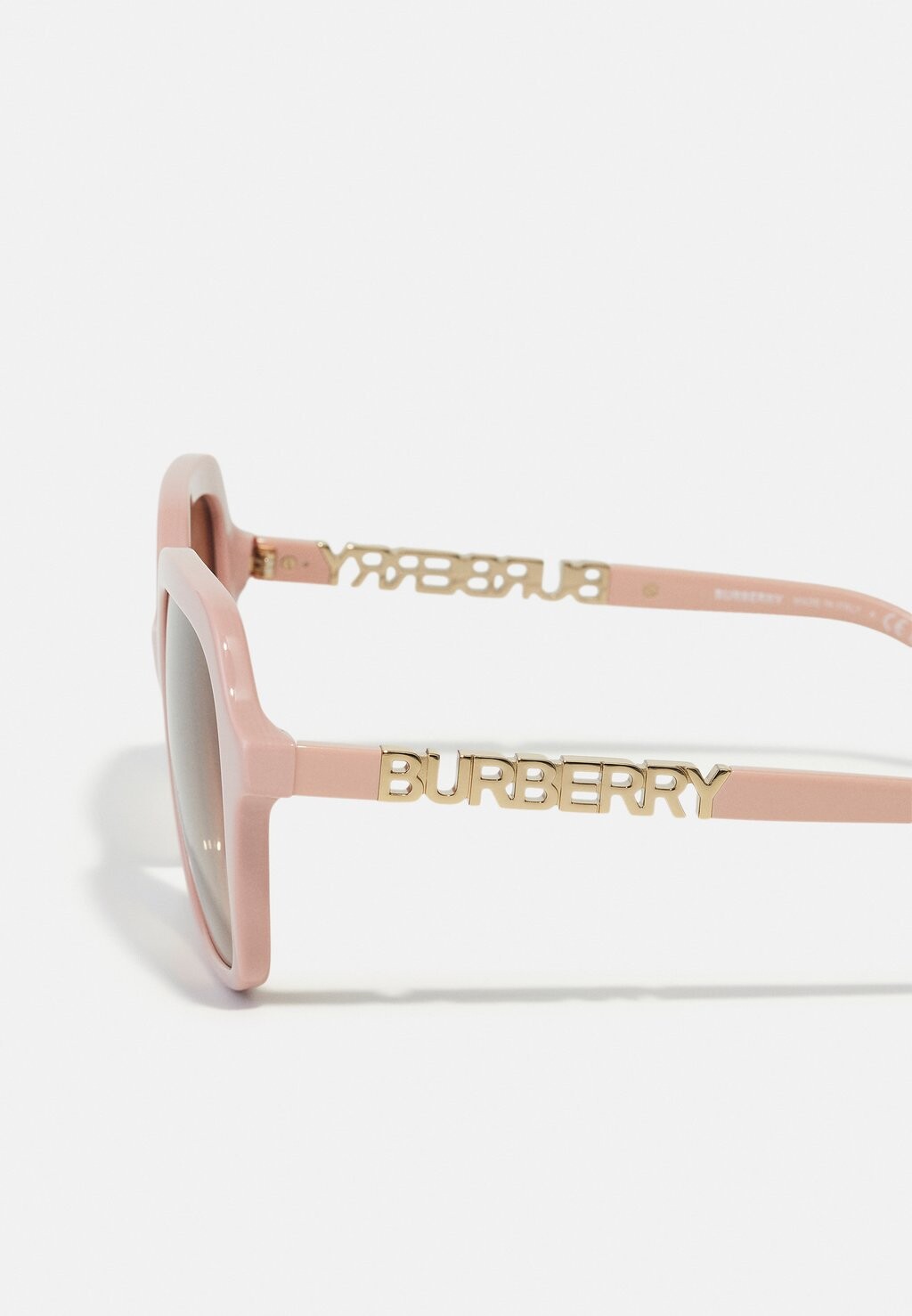 Солнцезащитные очки Joni Burberry, розовые
Солнцезащитные очки Joni Burberry, розовые