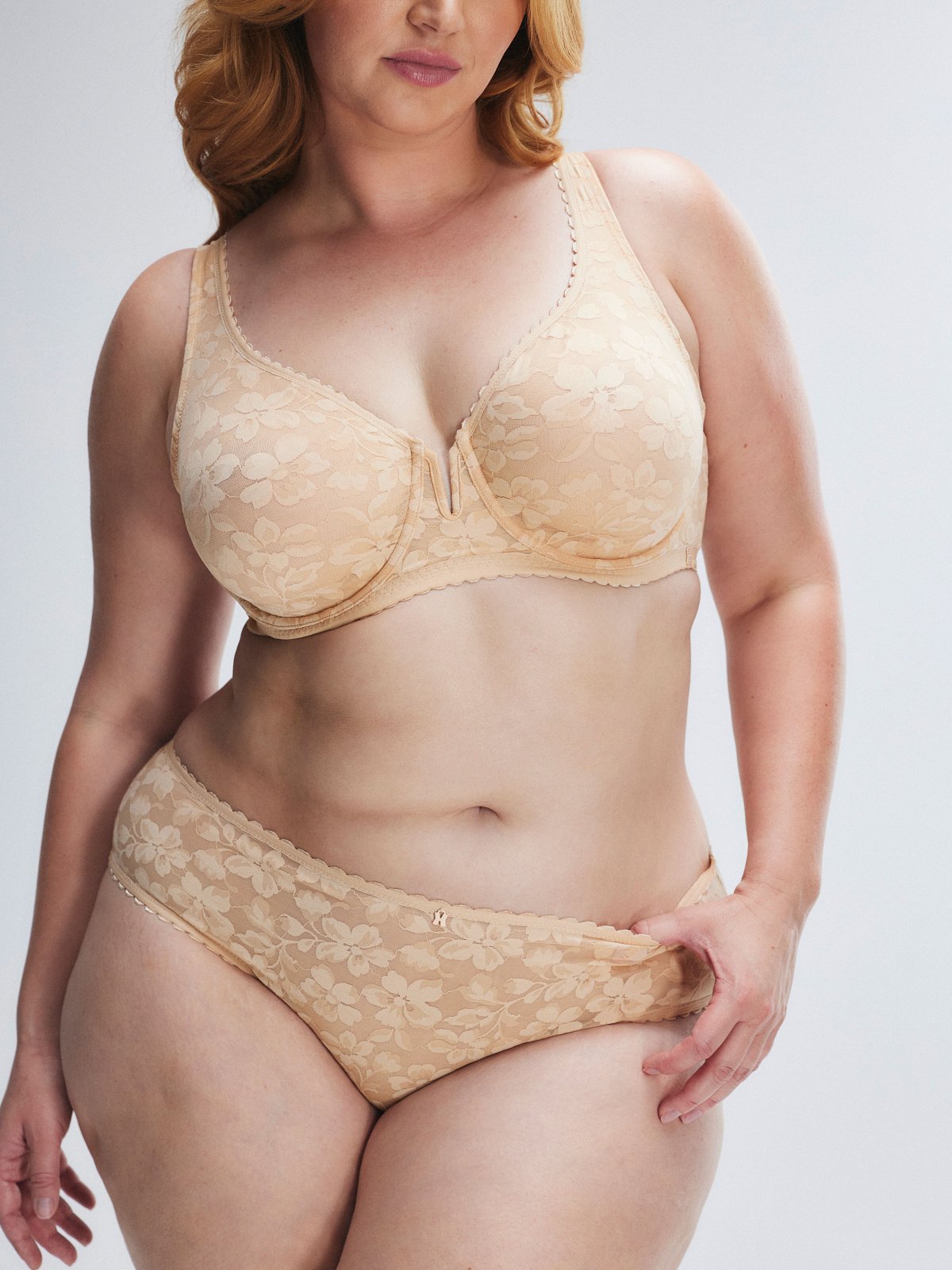 Бюстгальтер с полным покрытием Savage X Fenty Lavish Lace Unlined, цвет Honey Nude
Бюстгальтер с полным покрытием Savage X Fenty Lavish Lace Unlined, цвет Honey Nude