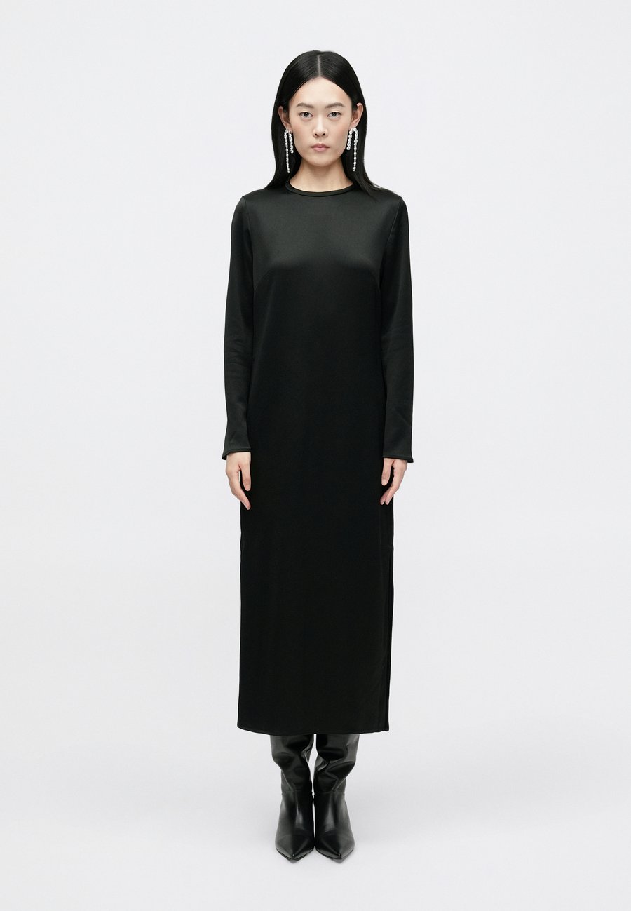 Платье CLOSED EASY DRESS, Black
Платье CLOSED EASY DRESS, Black