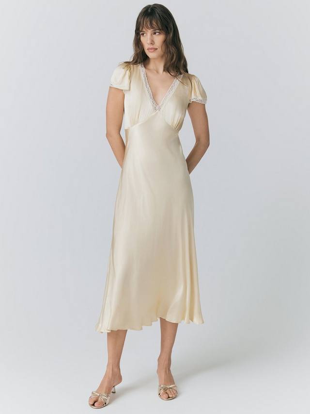 Атласное платье с кружевной отделкой от лилли Ghost, цвет Buttermilk
Атласное платье с кружевной отделкой от лилли Ghost, цвет Buttermilk