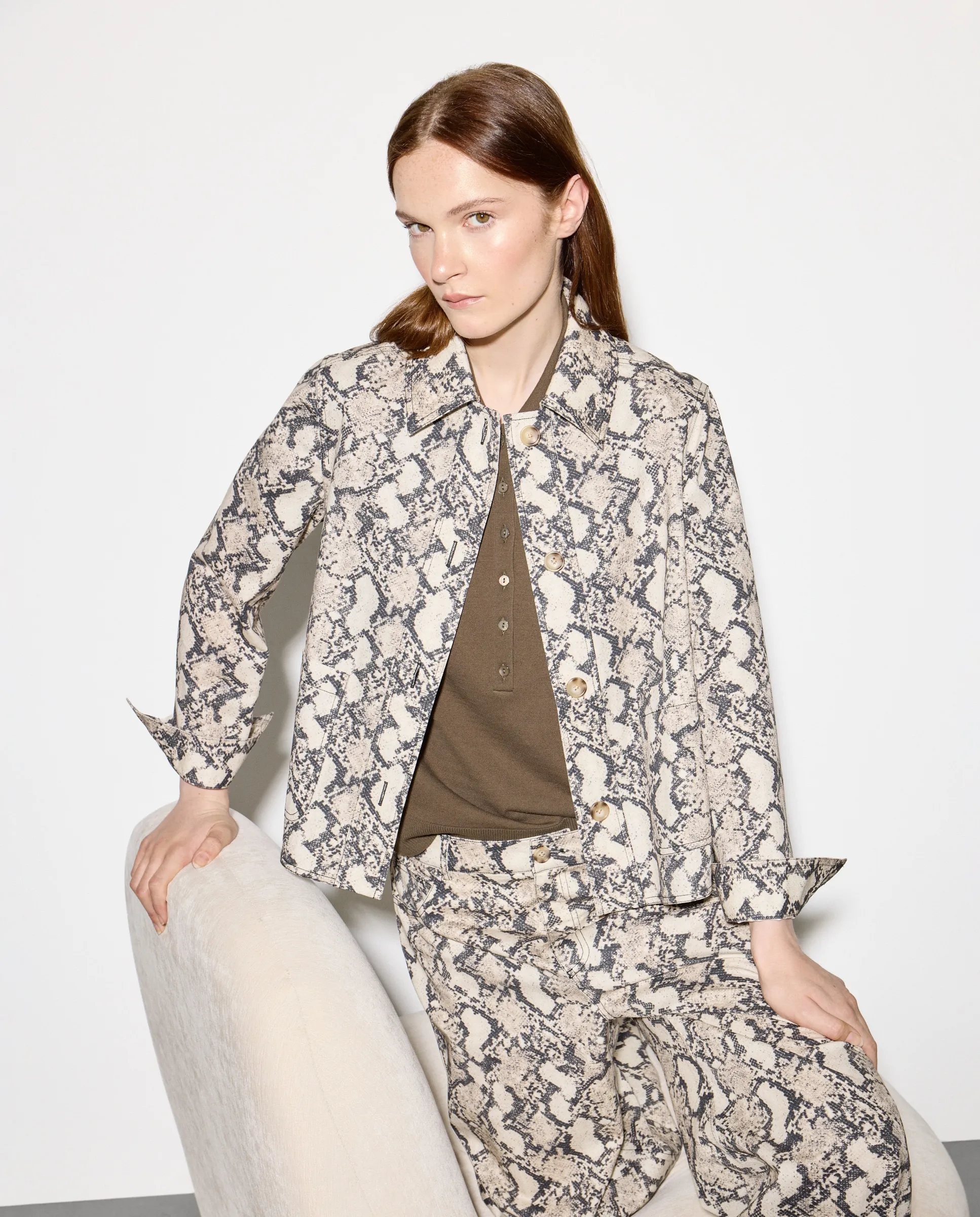 Женская однотонная поло с коротким рукавом Woman El Corte Inglés, хаки
Женская однотонная поло с коротким рукавом Woman El Corte Inglés, хаки