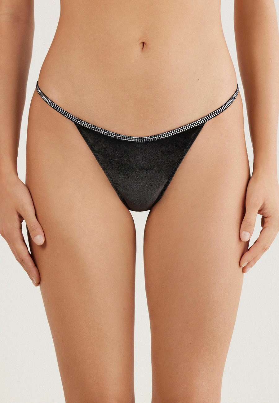 Трусы Intimissimi Thong, Black
Трусы Intimissimi Thong, Black