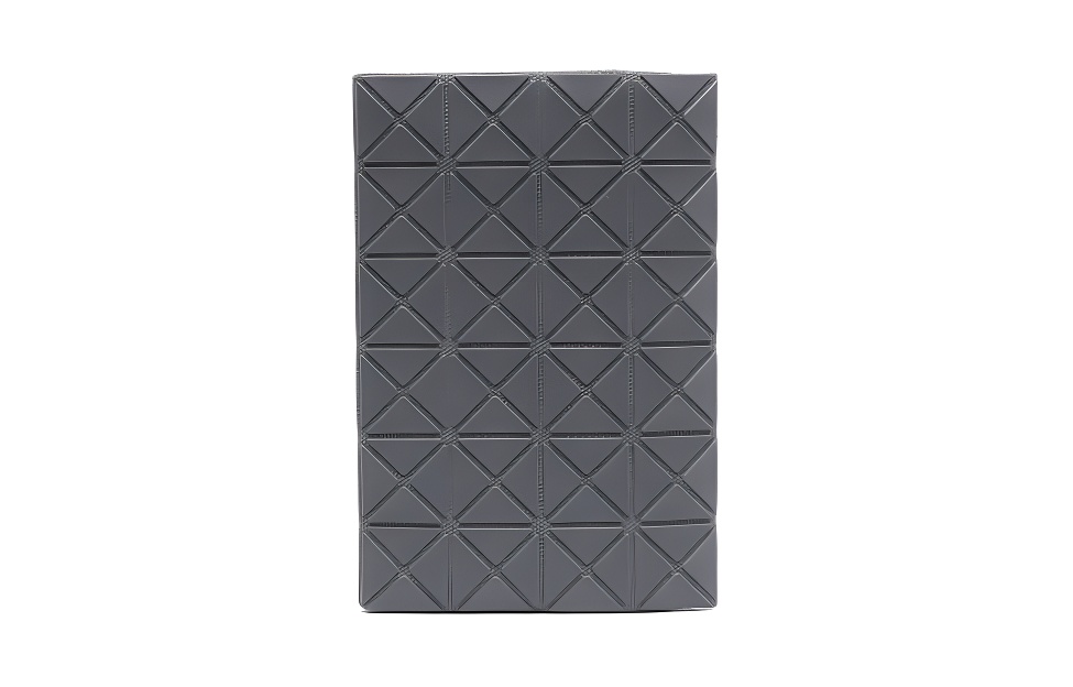 Кожаный бумажник мужской серый ISSEY MIYAKE
Кожаный бумажник мужской серый ISSEY MIYAKE