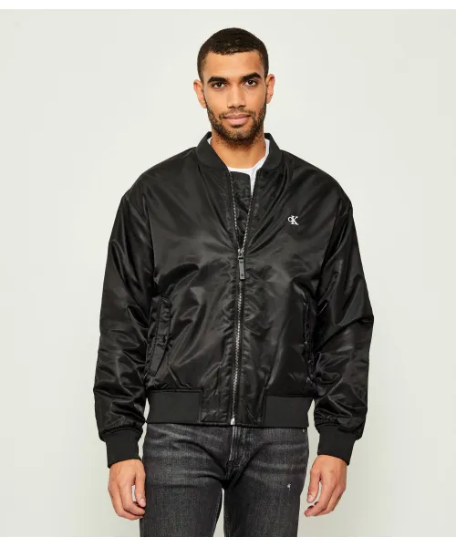 Герой-Бомбер Regular fit Calvin Klein Jeans, черный
Герой-Бомбер Regular fit Calvin Klein Jeans, черный