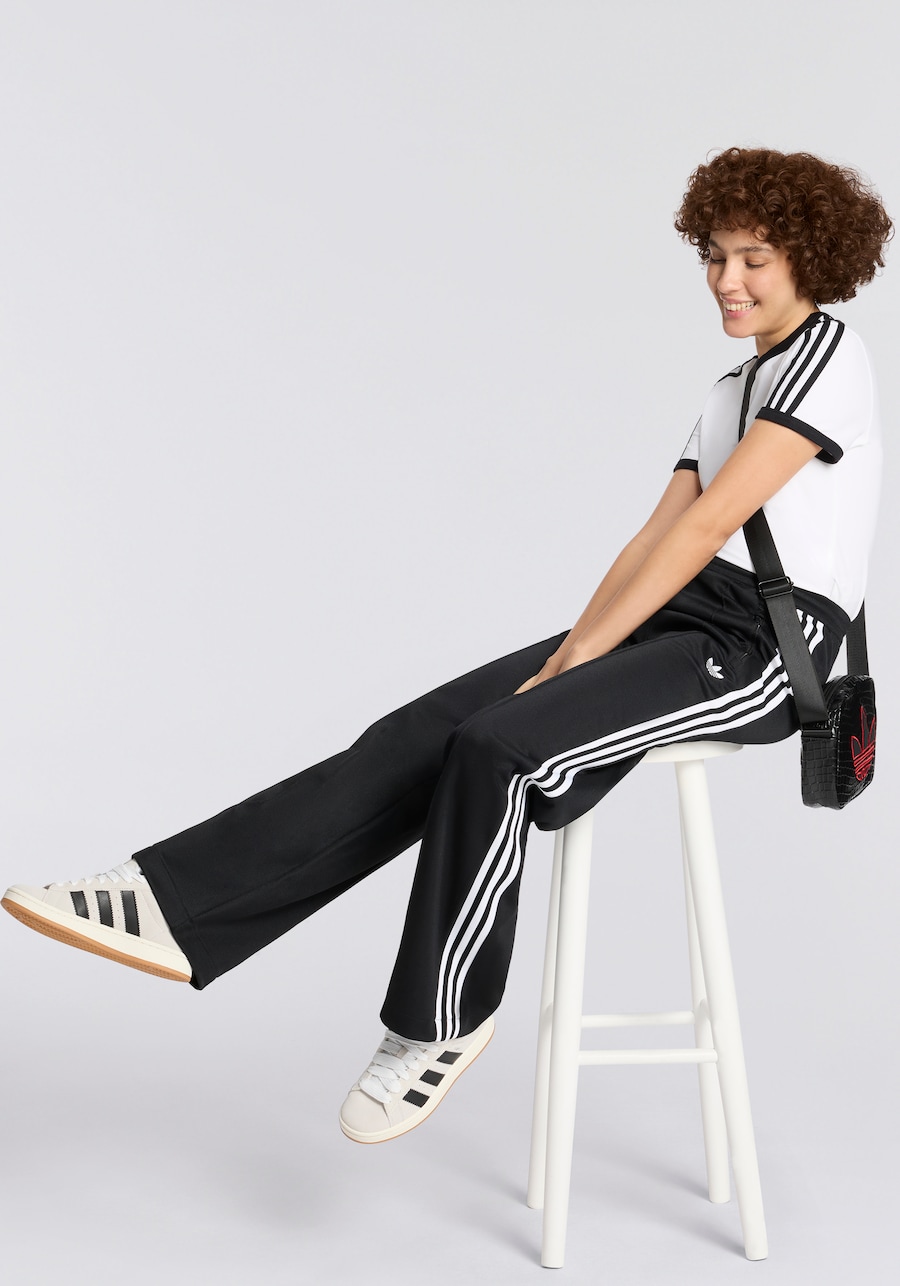Обычные брюки ADIDAS ORIGINALS, черный
Обычные брюки ADIDAS ORIGINALS, черный