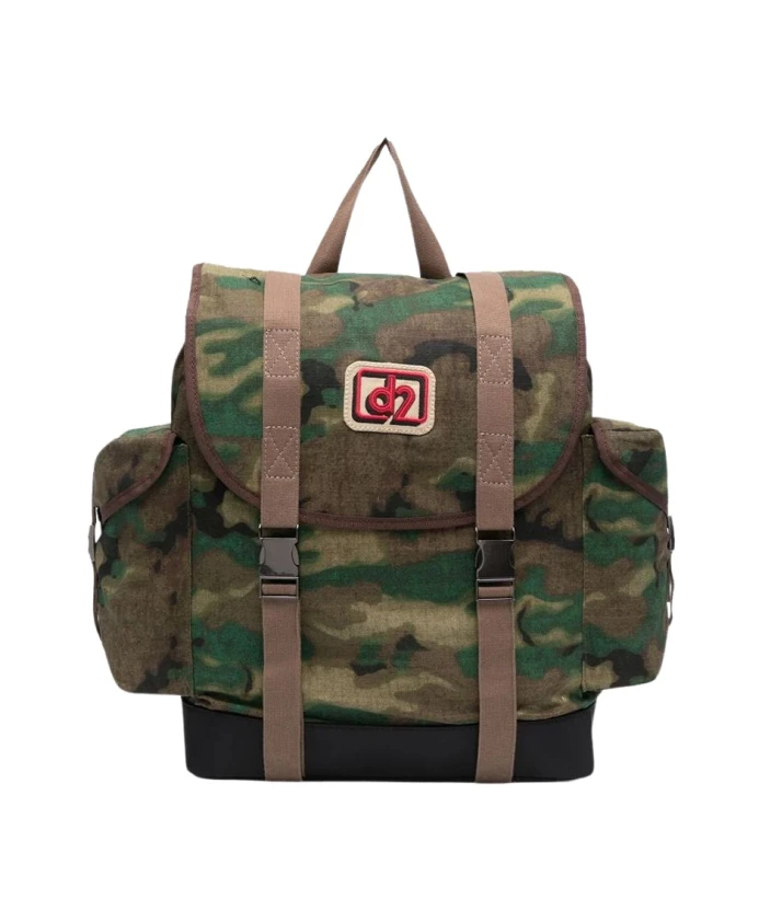 Камуфляжный большой рюкзак с узором d2 Dsquared2, мультиколор
Камуфляжный большой рюкзак с узором d2 Dsquared2, мультиколор