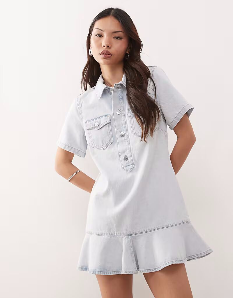 Платье-туника из денима Monki с развевающимся подолом светло-голубого цвета
Платье-туника из денима Monki с развевающимся подолом светло-голубого цвета