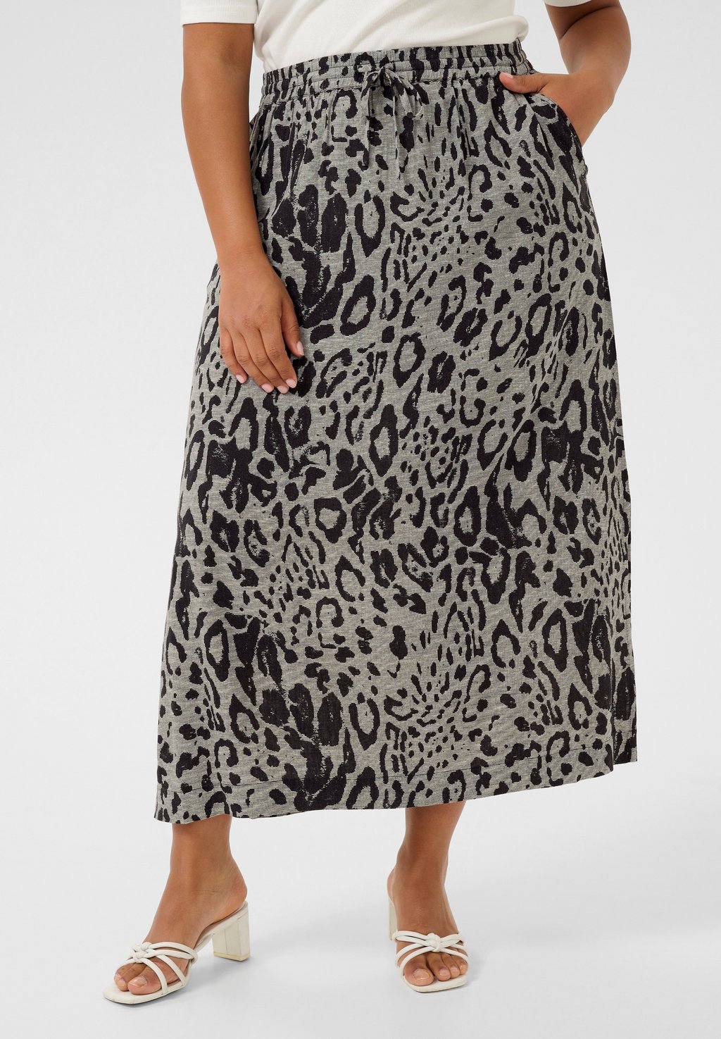 Юбка А-силуэта MILLE Kaffe Curve, серый
Юбка А-силуэта MILLE Kaffe Curve, серый