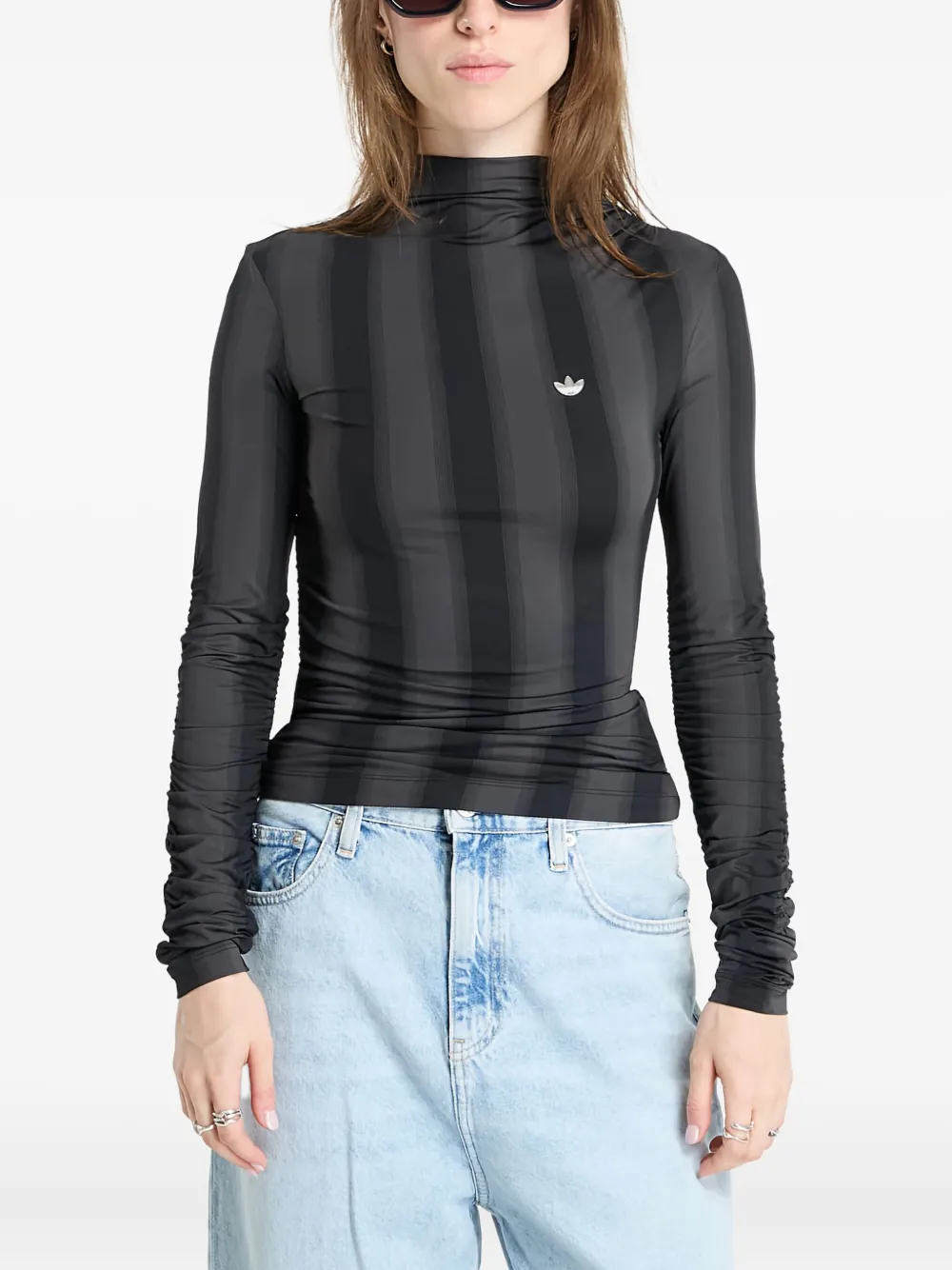 Полосатая футболка с длинными рукавами Adidas, черный
Полосатая футболка с длинными рукавами Adidas, черный
