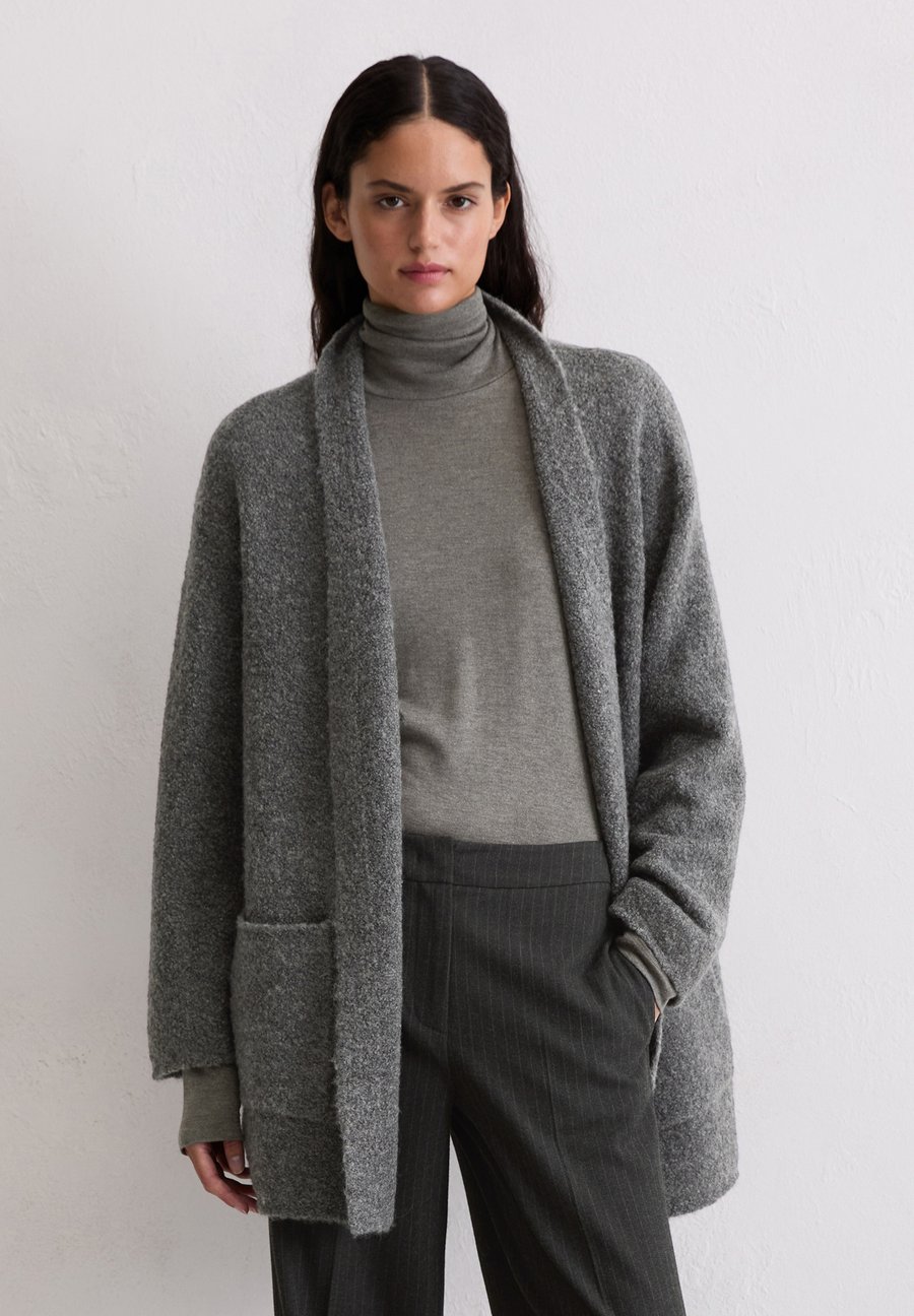 Кардиган Marc O'Polo LONGSLEEVE, Rocky Grey Melange/Grey
Кардиган Marc O'Polo LONGSLEEVE, Rocky Grey Melange/Grey