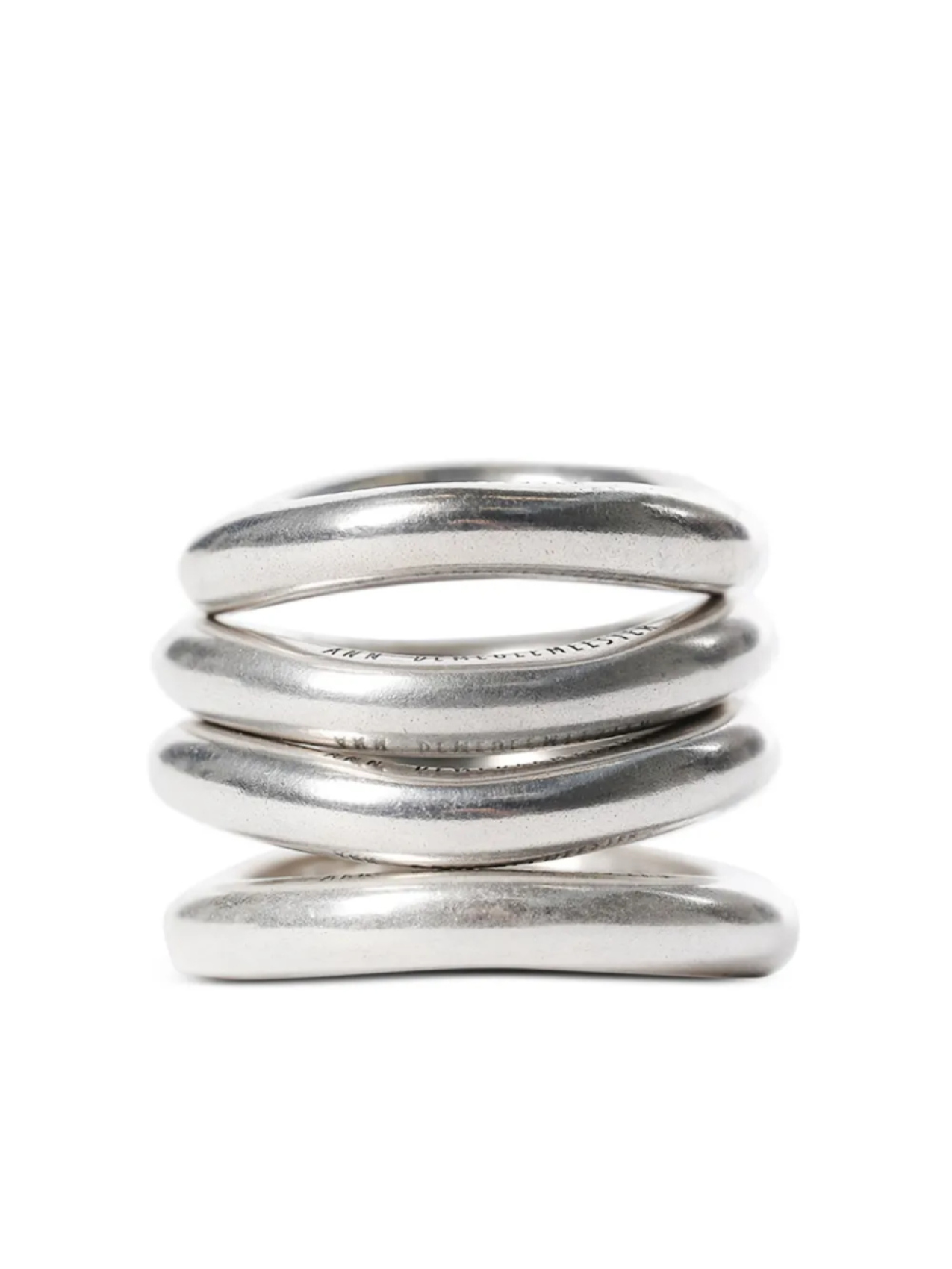 Ann Demeulemeester комплект Herta из четырех колец, серебряный
Ann Demeulemeester комплект Herta из четырех колец, серебряный
