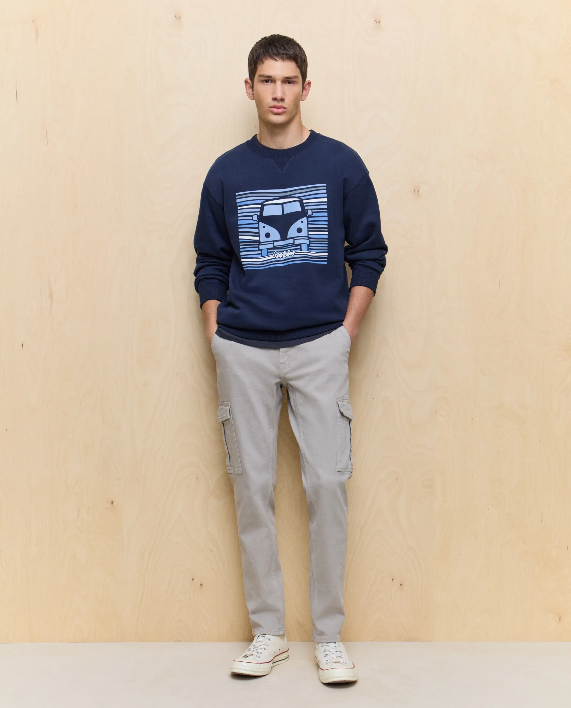 Мужская свитшот с круглым воротником Easy Wear, темно-синий
Мужская свитшот с круглым воротником Easy Wear, темно-синий