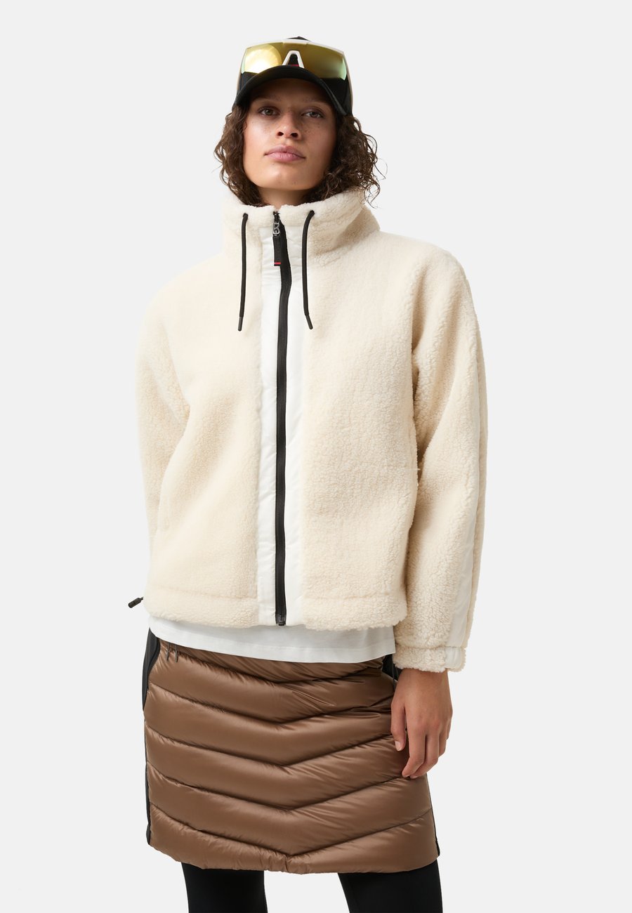 Флисовая куртка Bogner Fire + Ice MIDLAYER NINETTA, Off-White
Флисовая куртка Bogner Fire + Ice MIDLAYER NINETTA, Off-White