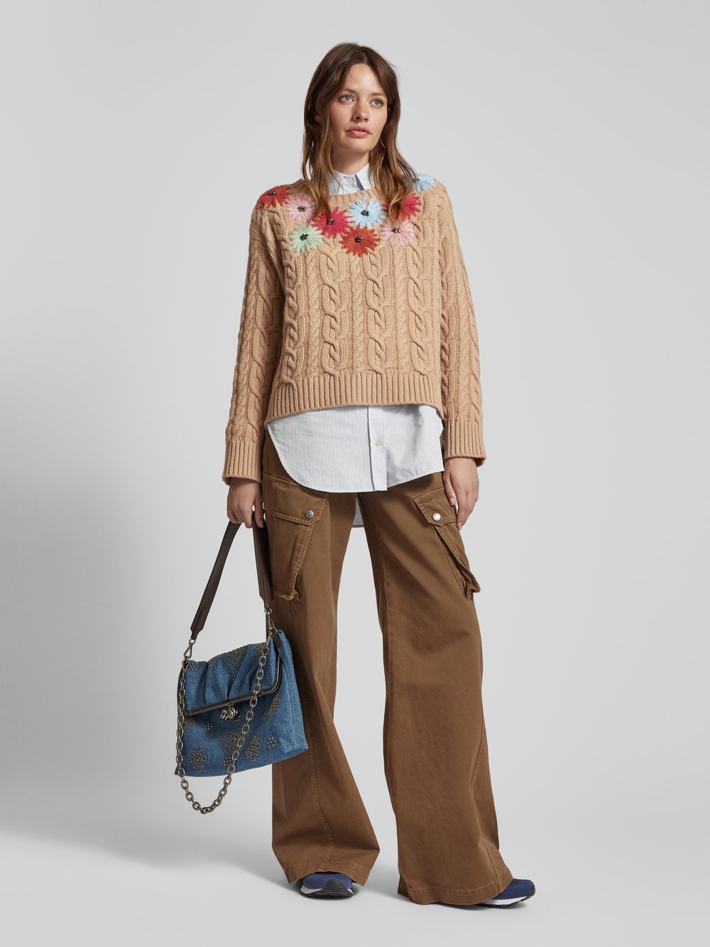 Вязаный шерстяной свитер с цветочными аппликациями Weekend Max Mara, коричневый
Вязаный шерстяной свитер с цветочными аппликациями Weekend Max Mara, коричневый