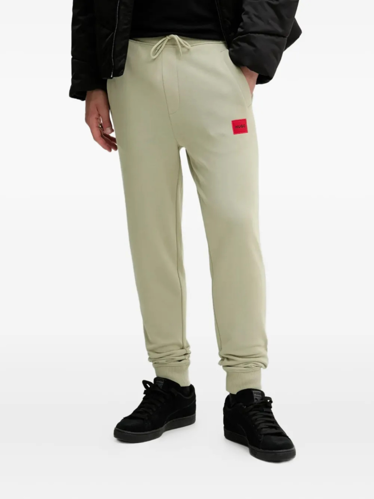 Спортивные брюки HUGO Duak с нашивкой-логотипом, зеленый
Спортивные брюки HUGO Duak с нашивкой-логотипом, зеленый