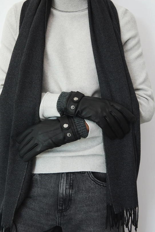 Кожаные перчатки Medicine, черный
Кожаные перчатки Medicine, черный