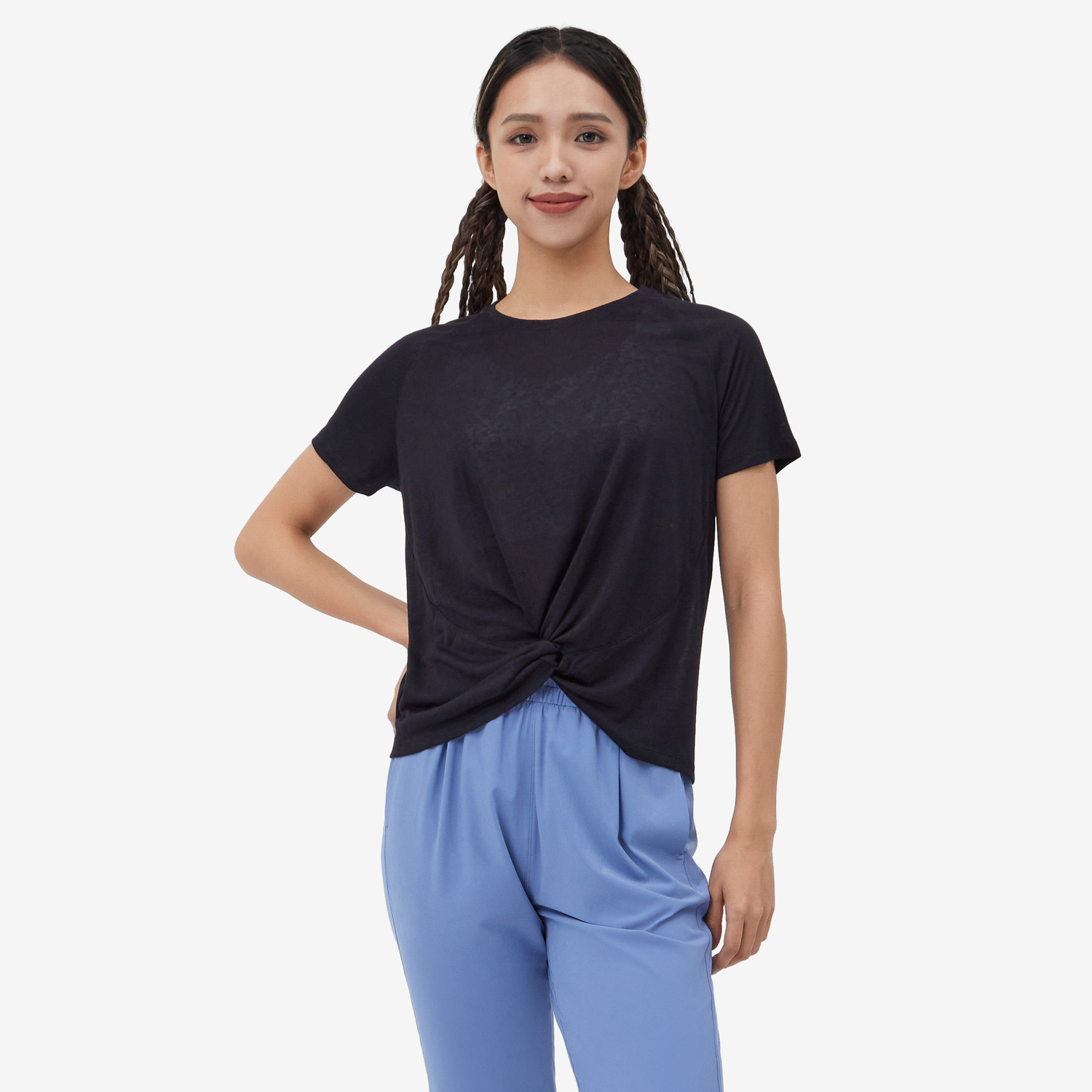 Женская футболка с узлом Starever - чёрная
Женская футболка с узлом Starever - чёрная