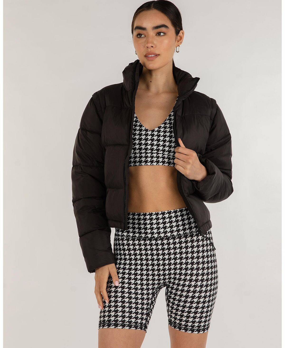 Женская куртка-трансформер On The Go Puffer, жилет Rebody Active, черный
Женская куртка-трансформер On The Go Puffer, жилет Rebody Active, черный