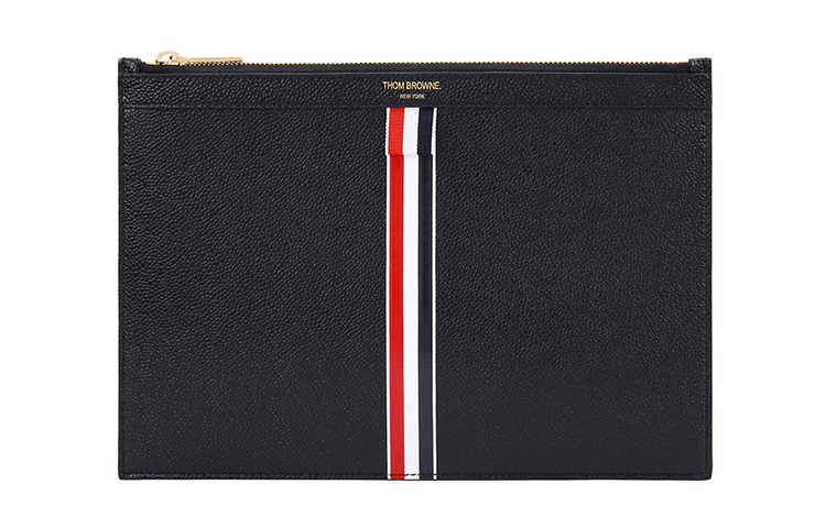 Чехол для планшета с вертикальной интарсией в полоску THOM BROWNE
Чехол для планшета с вертикальной интарсией в полоску THOM BROWNE