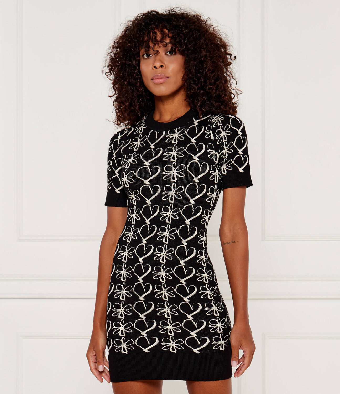 Платье Desigual . x M. Christian Lacroix, черный
Платье Desigual . x M. Christian Lacroix, черный