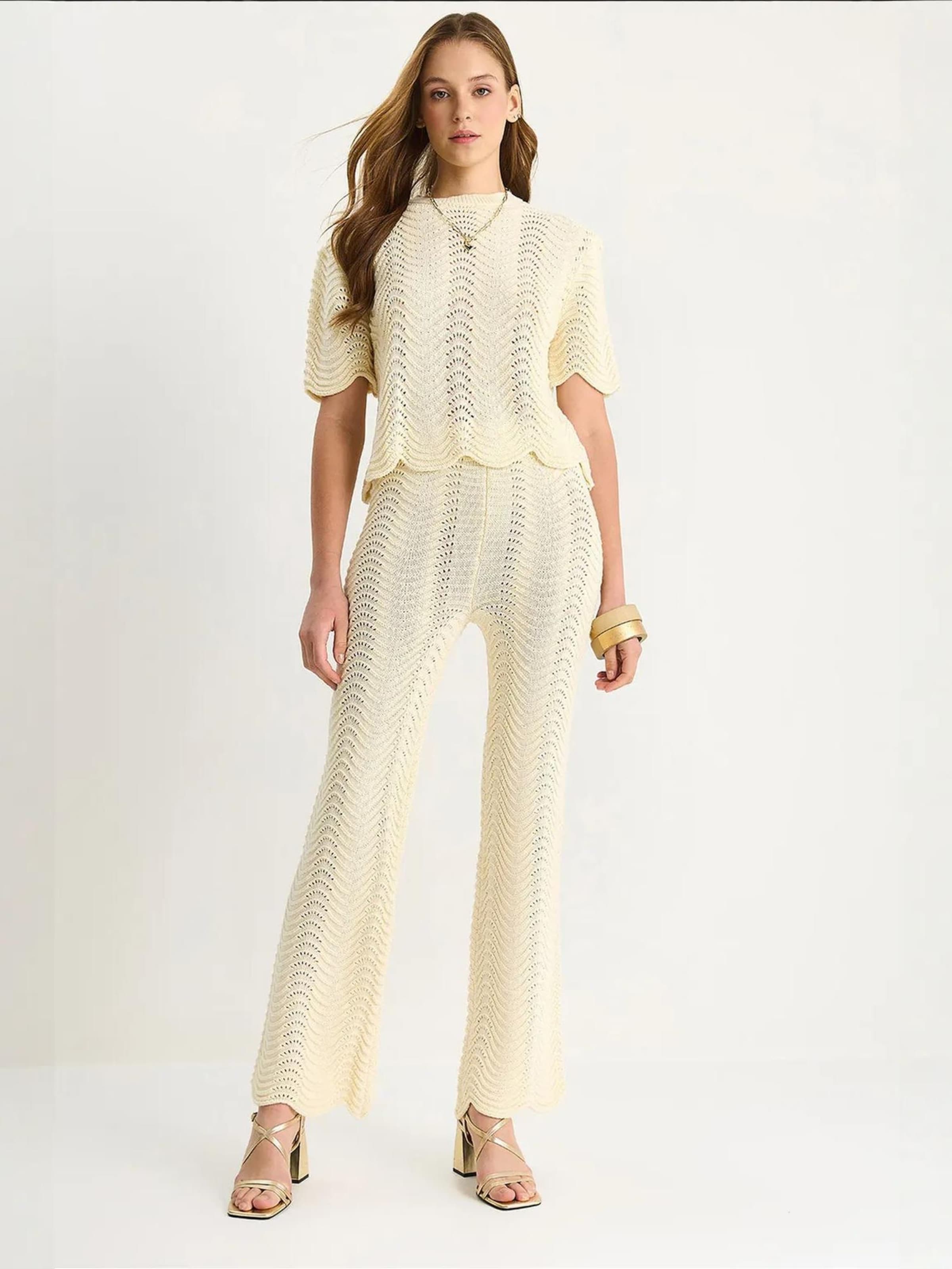 Bianco Lucci Костюм в цвете шампань
Bianco Lucci Костюм в цвете шампань