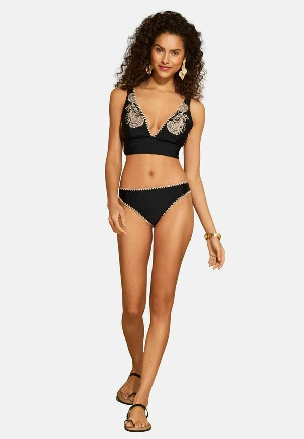 Вышитые плавки от бикини Love & Roses, Black, Черный, Вышитые плавки от бикини Love & Roses, Black
Вышитые плавки от бикини Love & Roses, Black, Черный, Вышитые плавки от бикини Love & Roses, Black