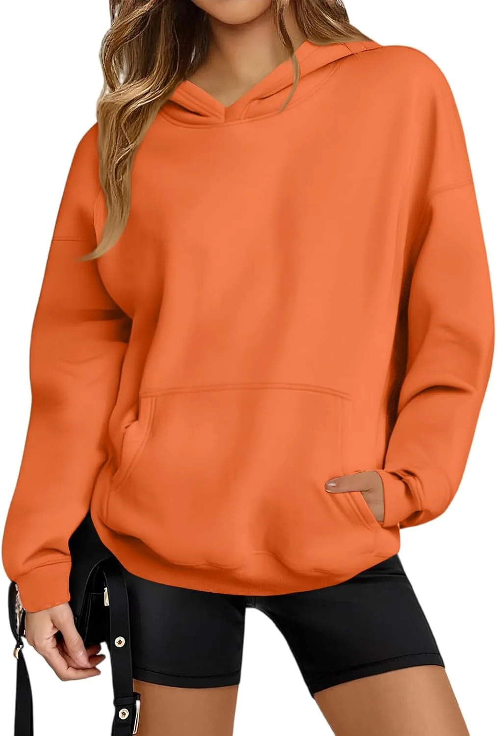 Женский оверсайз худи из флиса с карманом FlekmanArt
Женский оверсайз худи из флиса с карманом FlekmanArt