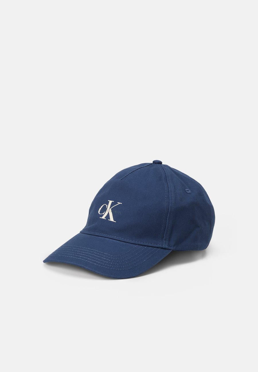 Бейсболка Calvin Klein MONOLOGO PRINTED BASEBALL , Insignia Blue/Blue
Бейсболка Calvin Klein MONOLOGO PRINTED BASEBALL , Insignia Blue/Blue