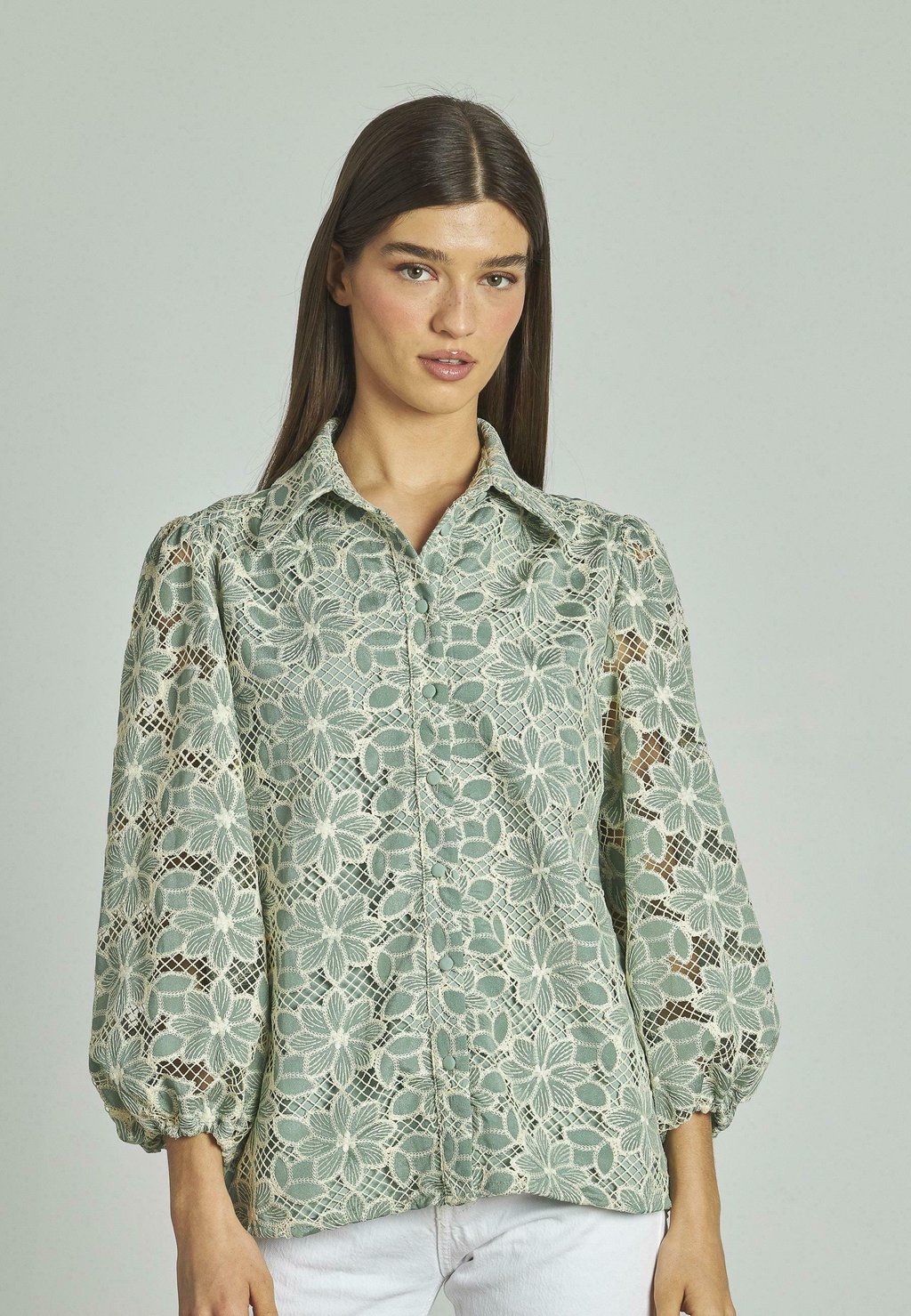 Блузка на пуговицах BORDADOS FLOR Alma en Pena, зеленый
Блузка на пуговицах BORDADOS FLOR Alma en Pena, зеленый