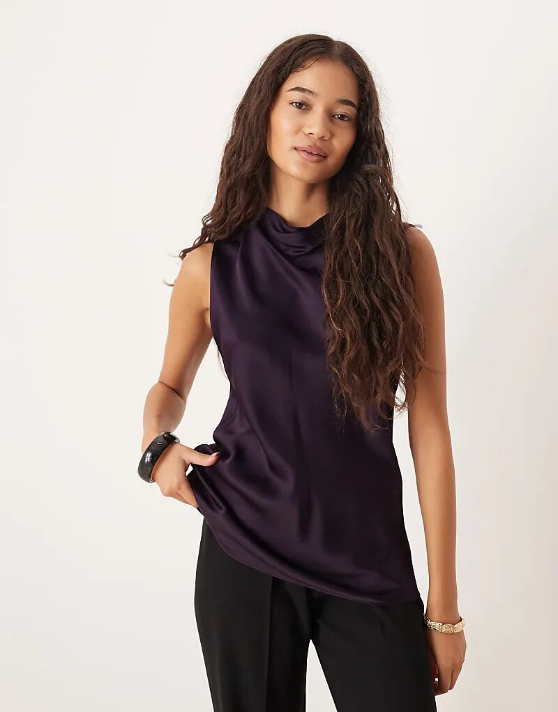 Топ без рукавов с высоким воротом и драпировкой из атласа Mango фиолетового цвета
Топ без рукавов с высоким воротом и драпировкой из атласа Mango фиолетового цвета