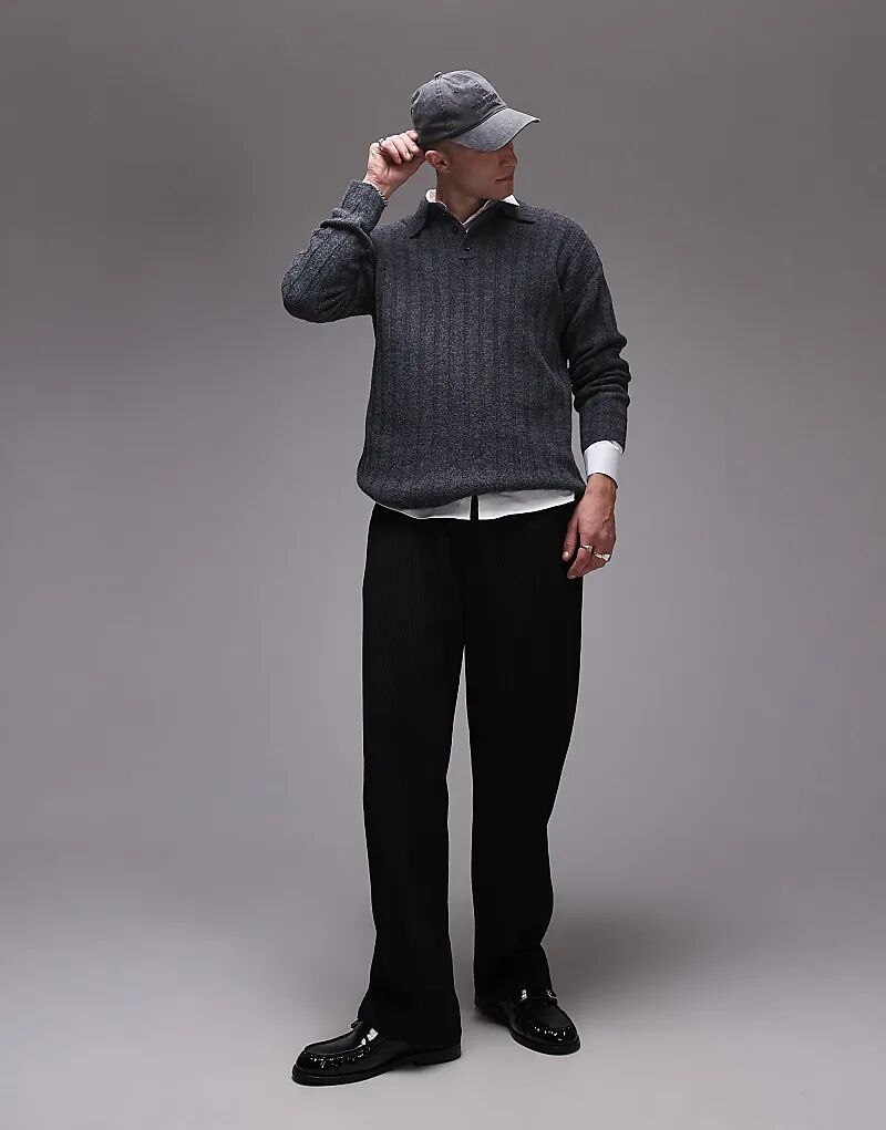 Свободный джемпер-поло в рубчик цвета древесного угля Topman
Свободный джемпер-поло в рубчик цвета древесного угля Topman