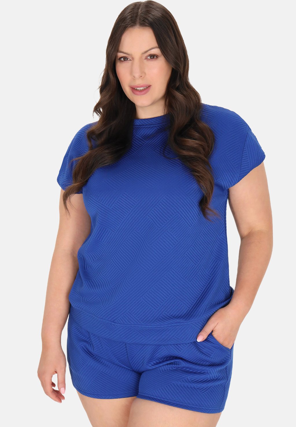 Футболка с принтом usha, темно-синий
Футболка с принтом usha, темно-синий