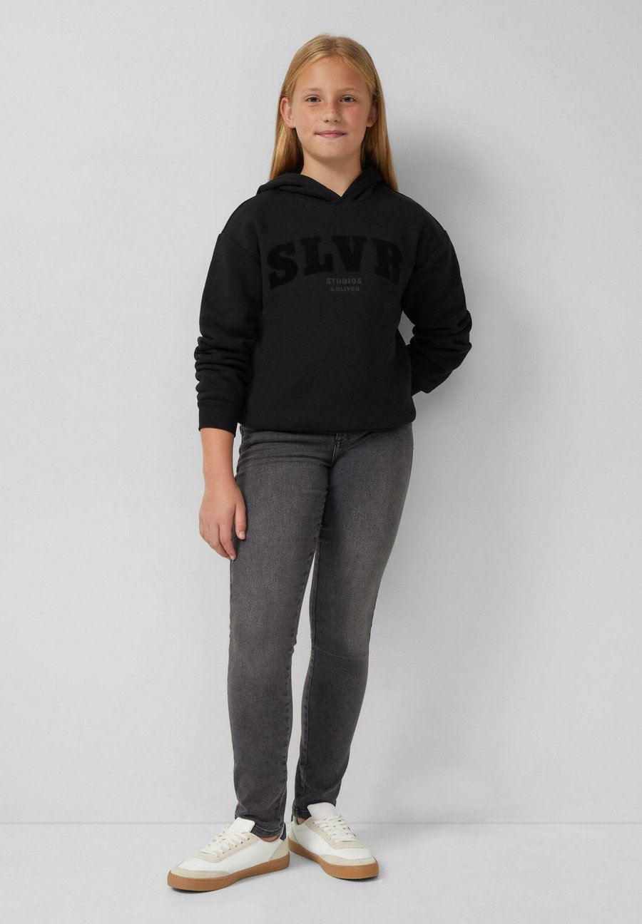 Худи s.Oliver Hoodie, Schwarz/Black
Худи s.Oliver Hoodie, Schwarz/Black