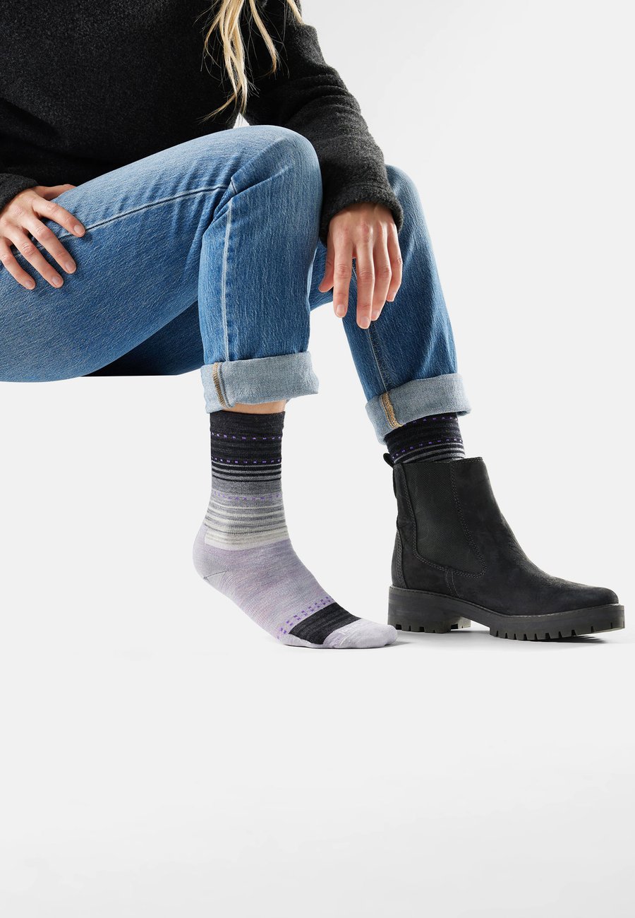 Носки Smartwool EVERYDAY STITCH STRIPE CREW, Purple/Black/Dark Purple
Носки Smartwool EVERYDAY STITCH STRIPE CREW, Purple/Black/Dark Purple