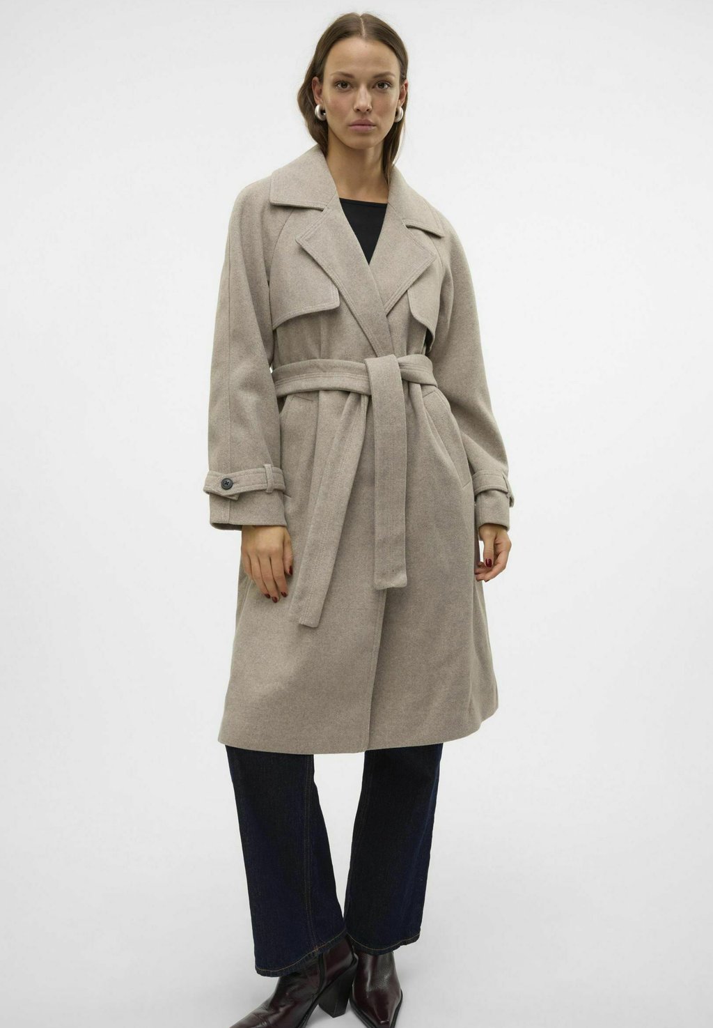 Пальто-тренч VMPOPMILEY Vero Moda, бежевый
Пальто-тренч VMPOPMILEY Vero Moda, бежевый