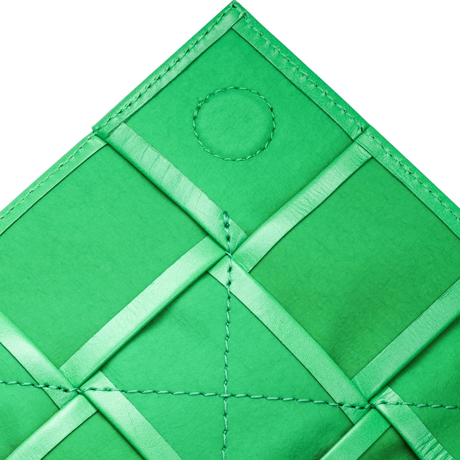 Кассетный пояс из коровьей кожи сумка-коробка фотосумка поясная сумка через плечо мини мужская попугай зелёный Bottega Veneta
Кассетный пояс из коровьей кожи сумка-коробка фотосумка поясная сумка через плечо мини мужская попугай зелёный Bottega Veneta