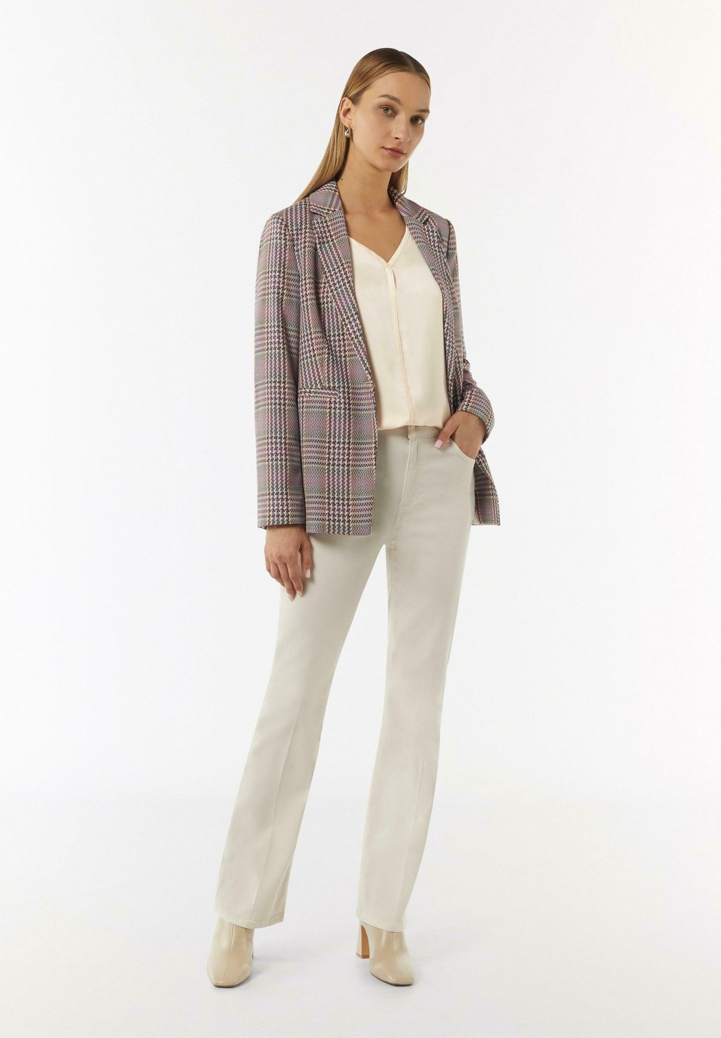 Блуза MIT RAGLANÄRMELN comma casual identity, молочный
Блуза MIT RAGLANÄRMELN comma casual identity, молочный