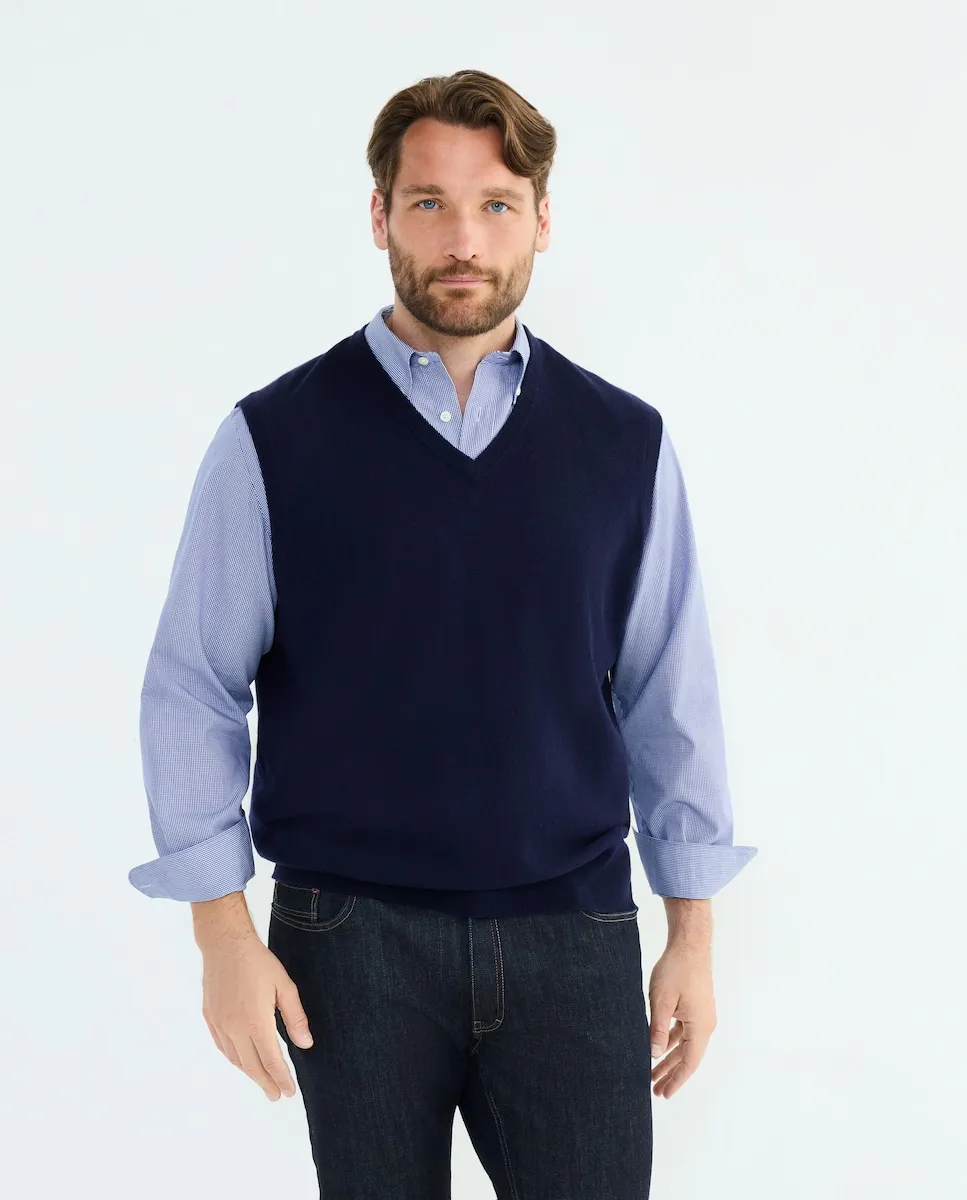 Мужской закрытый жилет больших размеров из кашемировой шерсти Emidio Tucci, темно-синий
Мужской закрытый жилет больших размеров из кашемировой шерсти Emidio Tucci, темно-синий