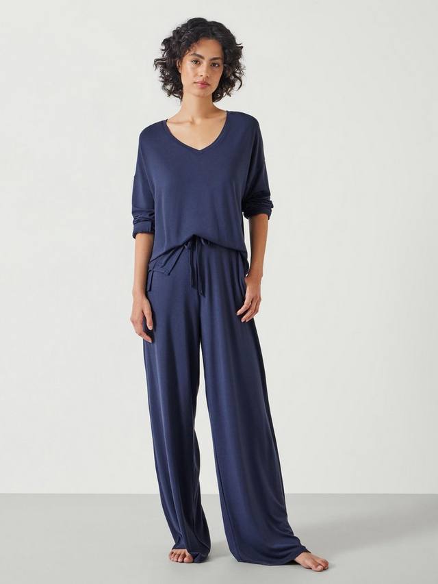 Комплект пижамы Nox Jersey из TENCEL Modal HUSH, Navy
Комплект пижамы Nox Jersey из TENCEL Modal HUSH, Navy