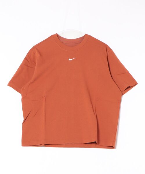 Футболка Nike Essential Boxy, коричневая
Футболка Nike Essential Boxy, коричневая
