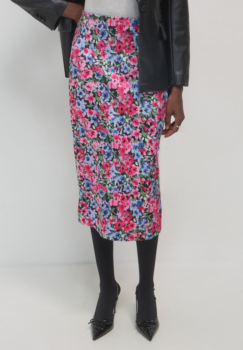 Юбка макси LUNGA A FIORI Calliope, розовый
Юбка макси LUNGA A FIORI Calliope, розовый