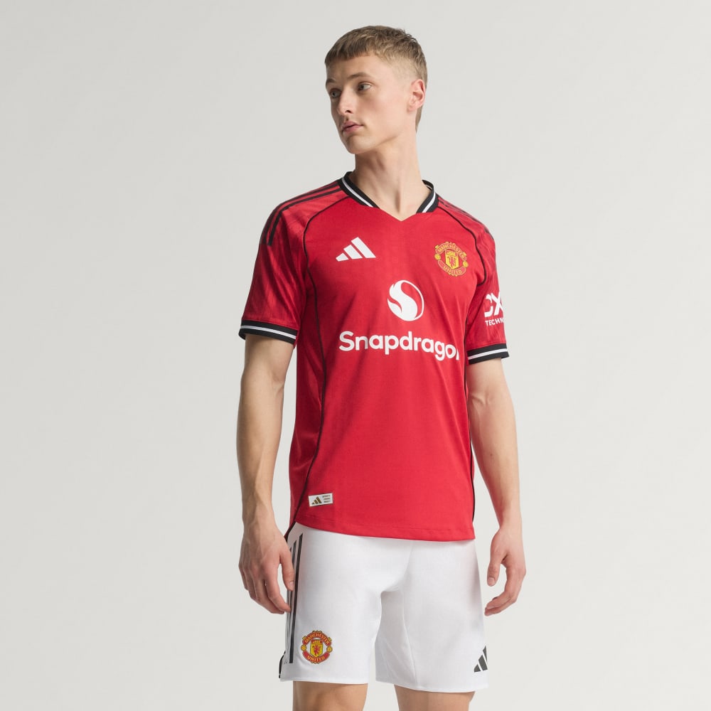 Джерси Adidas Manchester United 25/26 Home Authentic Jersey, цвет Mufc Red
Джерси Adidas Manchester United 25/26 Home Authentic Jersey, цвет Mufc Red
