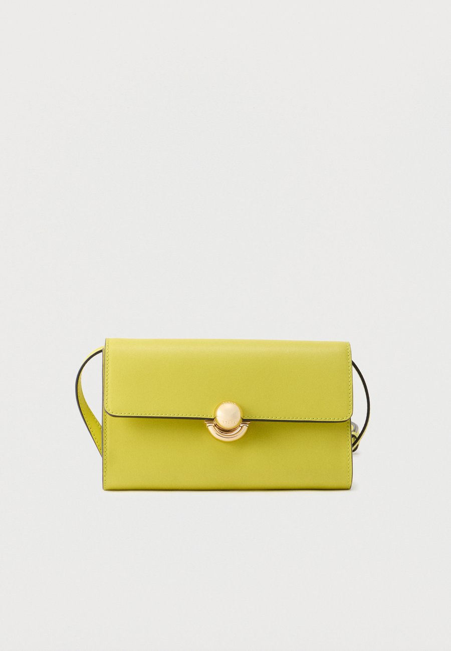 Сумка кросс-боди Furla SFERA CROSSBODY, Mudec Yellow/Yellow
Сумка кросс-боди Furla SFERA CROSSBODY, Mudec Yellow/Yellow