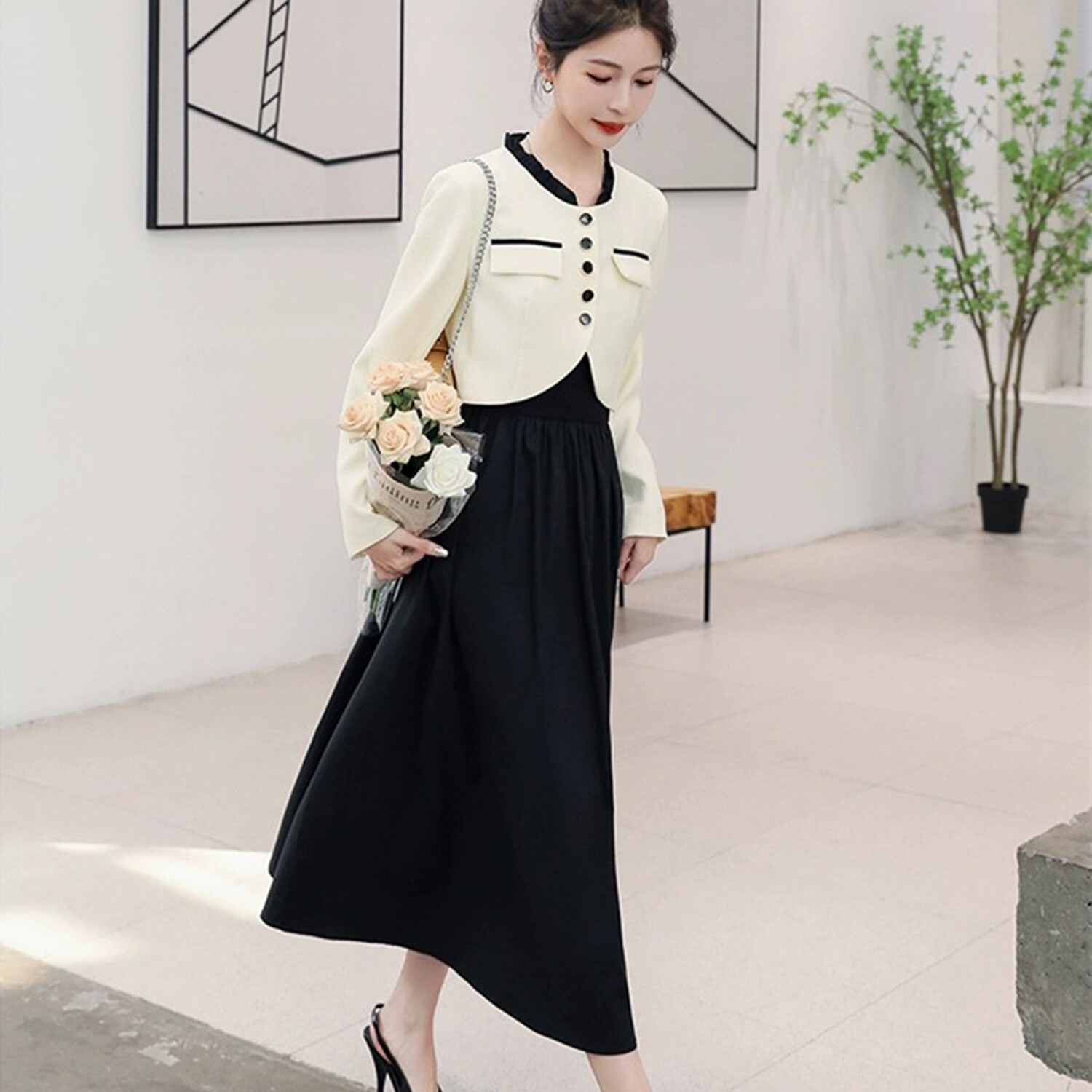 Юбочный костюм женский Ahdo
Юбочный костюм женский Ahdo