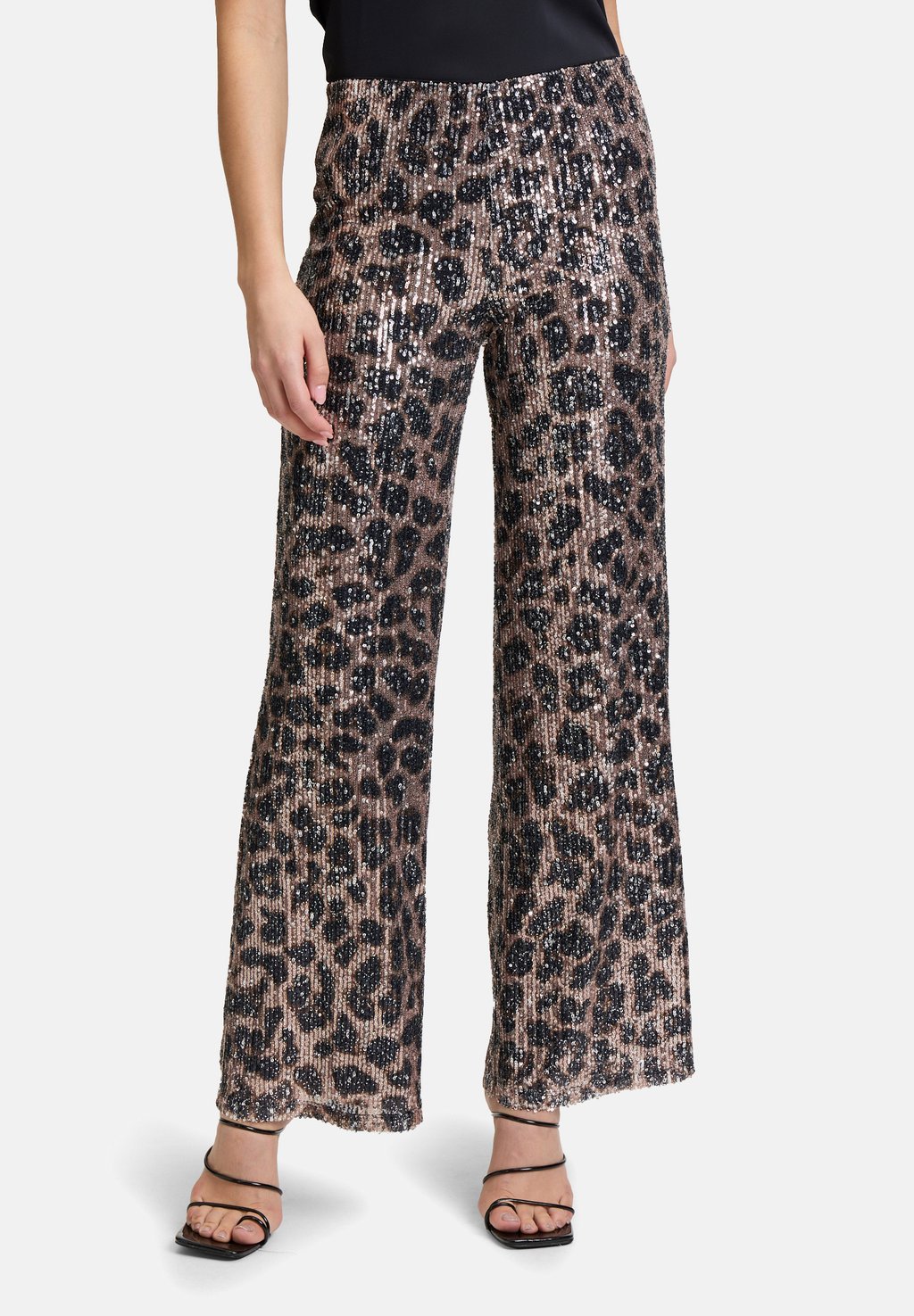 Брюки MARLENE MIT PAILLETTEN Vera Mont, белый
Брюки MARLENE MIT PAILLETTEN Vera Mont, белый